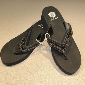 NWOB Samantha Leather Upper Glam Black Jet Bead Wedge Flip Flops